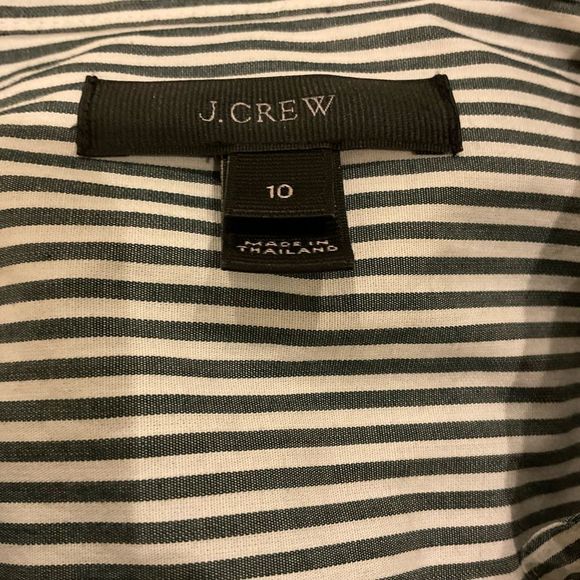 J.Crew button down shirt 🤍 - Picture 4 of 5
